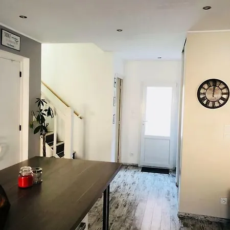 Maison De A